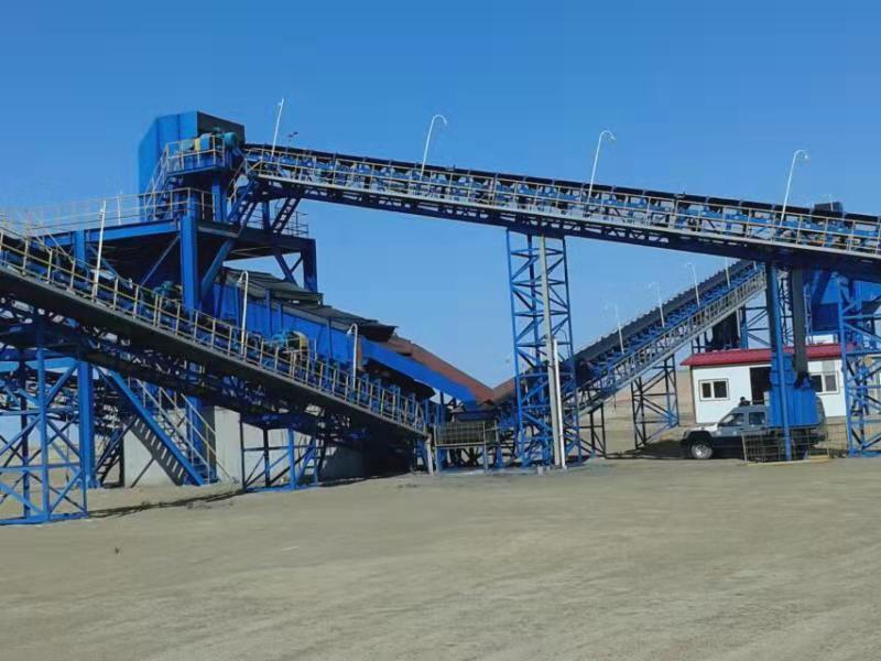 夏季使用移動(dòng)破碎站如何養(yǎng)護(hù)？